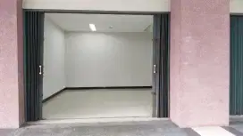 Di Kontrakkan Kantor Semarang 300