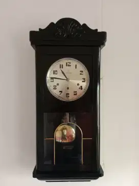 Jam tembok junghan w64 senar 8 perempatan