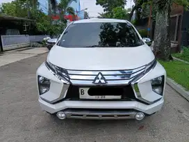 Mitsubishi Xpander Sport AT Putih Mutiara 2020 NIK 2019