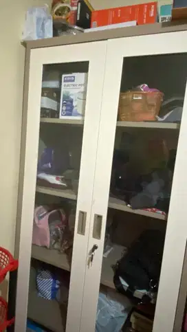 Lemari Kabinet/ Lemari Arsip
