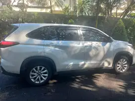 Toyota Kijang Innova 2023 Bensin