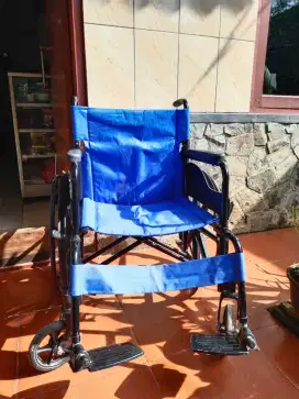 Di jual kursi roda second bagus di tapos