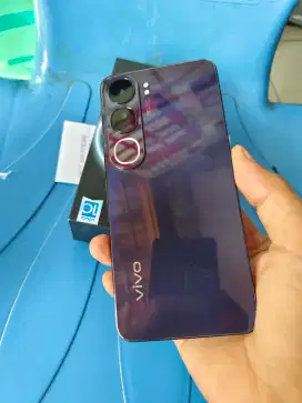 vivo V40 lite 5G ram 8/256gb