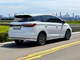 BYD M6 2024 Listrik