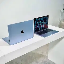 MACBOOK AIR 13.6 16/256 M4‼️
