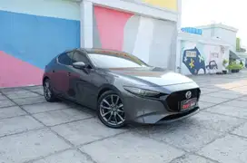 Mazda 3 Skyactive-G 2.0 Sunroof