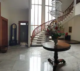 Rumah Lux Classic di Kawasan Elite Cipaganti