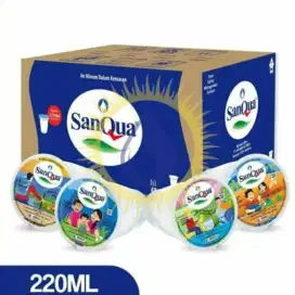 AIR MINUM SanQua cup 220ml