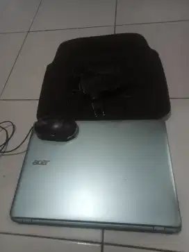 Jual  Nett book Acer Aspire Ram 2Gb Hff 500 GB Normal