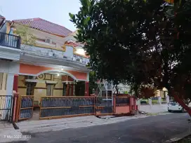 Rumah mewah Lt 180m² Di Grand Royal Residence
