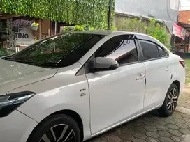 Toyota Vios 2015 Type G MT - Bensin