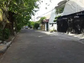 Dijual Rumah Tengah Kota Surabaya