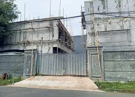 Tanah Di Pulomas-Ada Bangunan Rumah Belum Jadi
