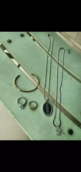 Di  jual aja bun muraaaaah wa dan hp bau loh