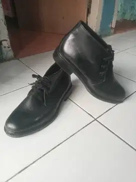 Sepatu PDH no. 42 kulit asli / sole moulding