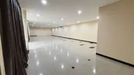 Di Kontrakkan Kantor Semarang 325