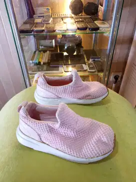 SEPATU ANAK CEWEK TOEZONE