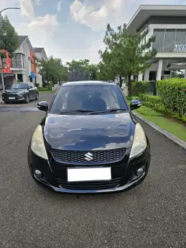 Dijual : Suzuki Swift 1.4 GX AT 2014 - Hitam (unit simpanan)