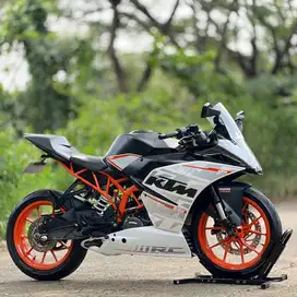 KTM RC250 ABS ORANGE 2017 KM LOW PAJAK HIDUP MULUS