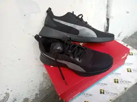 Sepatu puma size 44