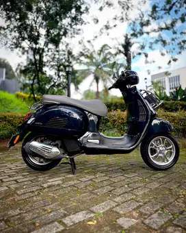 JUAL MURAH VESPA GTS 150 iGET ABS 4v KEYLESS 2023