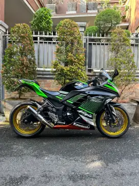 Kawasaki Ninja 250 FI KRT (2016)