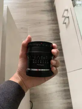 LENSA TT ARTISAN 50MM F1.2 FOR CANON MIRRORLESS