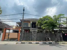 Disewakan Rumah Pinggir Jalan Daerah Puloasem Rawamangun Jakarta Timur