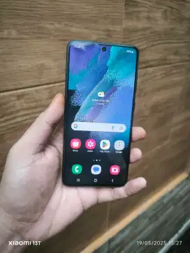 Samsung galaxy s21 Fe 8/256gb batangan tinggal pakai