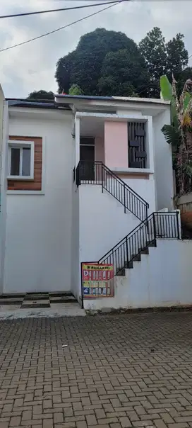 Strategis! Take over rumah Cluster Padasuka 8mnt ke kampus Widyatama