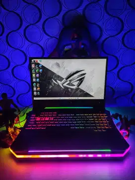[LIMITED EDITION] Laptop Gaming Asus ROG SCAR Core i7 RAM 16GB/512GB!