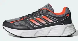 Sepatu olah raga pria