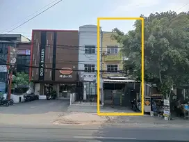 Disewakan Ruko di Jl. Tebet Barat Dalam Raya, Jakarta Selatan