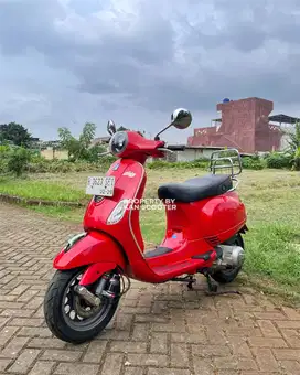 VESPA LX 150 2V 2011 (UPSIZE) TERMURAH