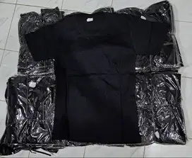Kaos Polos Warna Hitam Bahan Katun Combed 30s