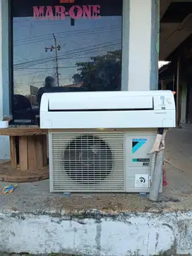 Ac Daikin inverter 1pk