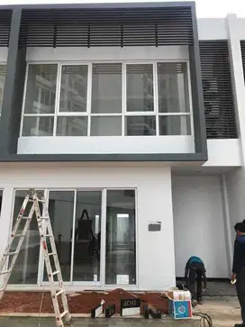 DIJUAL TOWNHOUSE PURI MANSION UK 6X12 SEMI FURNISH HARGA NEGO