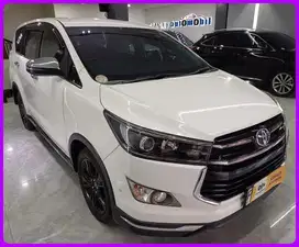 INNOVA VENTURER 2.4 AT 2017