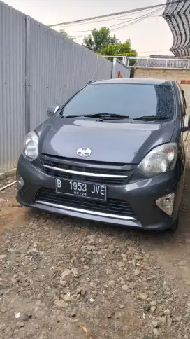Jual mobil bekas
