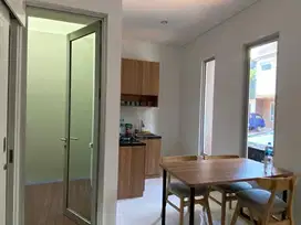 DISEWAKAN RUMAH FULL FURNISHED 2 LANTAI MALIBU VILLAGE GADING SERPONG