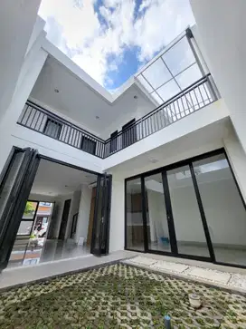 Disewakan rumah minimalis modern Summarecon Dayana