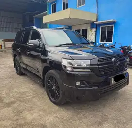 TOYOTA LAND CRUISER VX200 (2013) HITAM MULUS TERAWAT