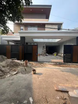 For Sale Luxurious House Brand New Modern Design dalam Komplek