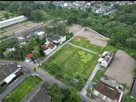 Siap AJB Tanah belakang Hyatt Palagan dalam kompleks
