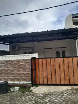 Take Over, Rumah di Malika Cadasari Residance
