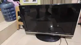 Dijual TV Sharp second kondisi masih bagus, dijual karena upgrade TV