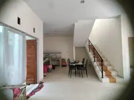 RUMAH SECOND, STRATEGIS, DEKAT RS HERMINA DI MAGUWOHARJO