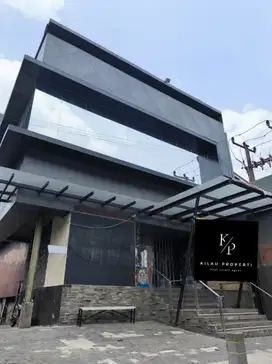 Dijual Ruko ex-Bar Siap Pakai di Kemang Raya, Jakarta Selatan.