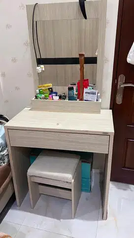 Meja Kaca Rias Informa plus Kursi