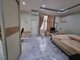 Rumah Mewah Siap Huni 4BR+1 Furnished, Harga Sewa Cepat